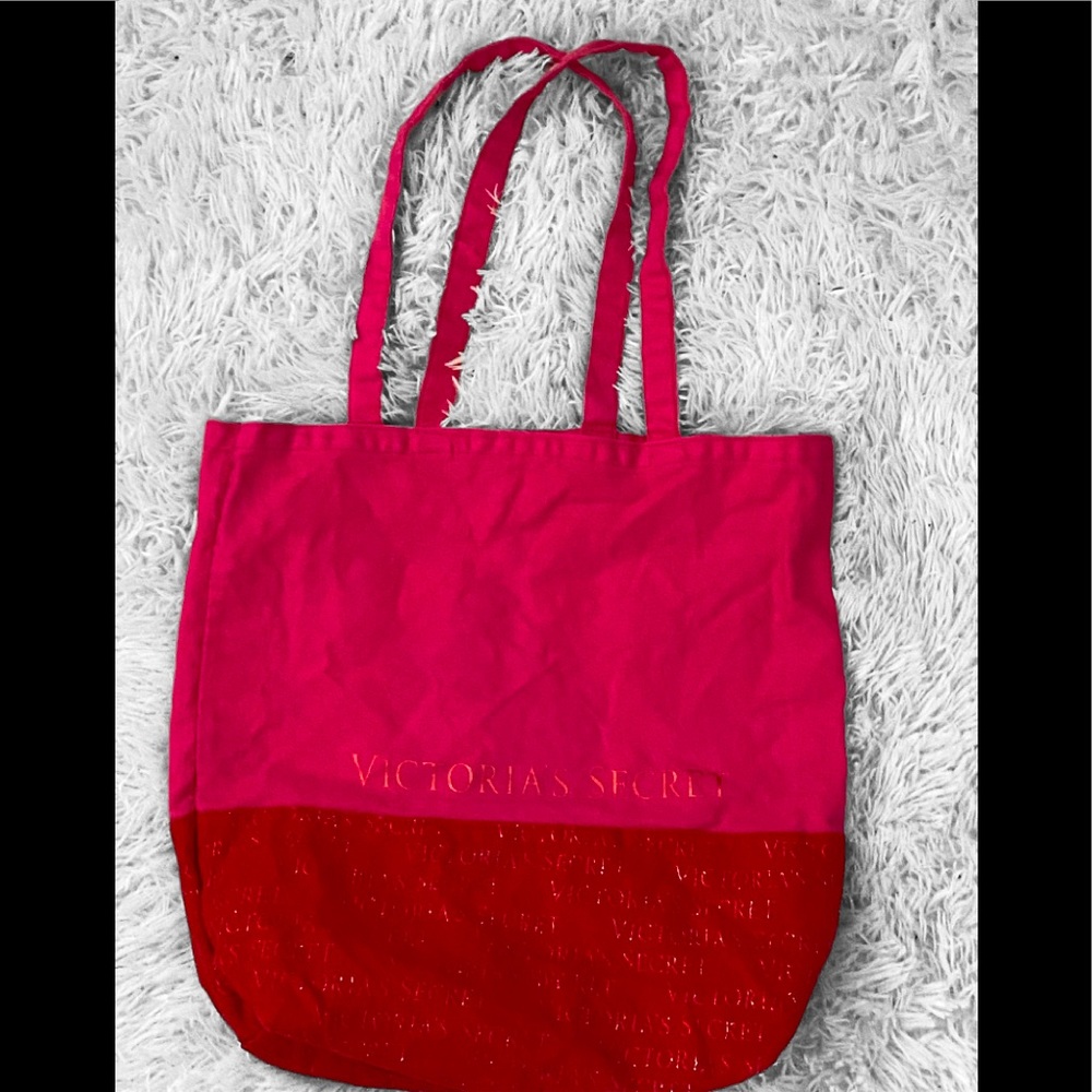 Victoria’s Secret bag.